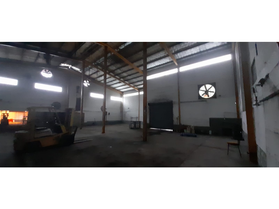 TRANSISTMICA / GALERA / URBANIZACION INDUSTRIAL ORILLAC / 3700M2 — foto 3