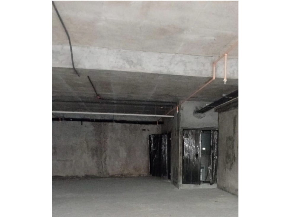 CENTRO COMERCIAL VILLA LUCRE / 139M / PISO MEDIO / SOBRE VIA PRINCIPAL — foto 5