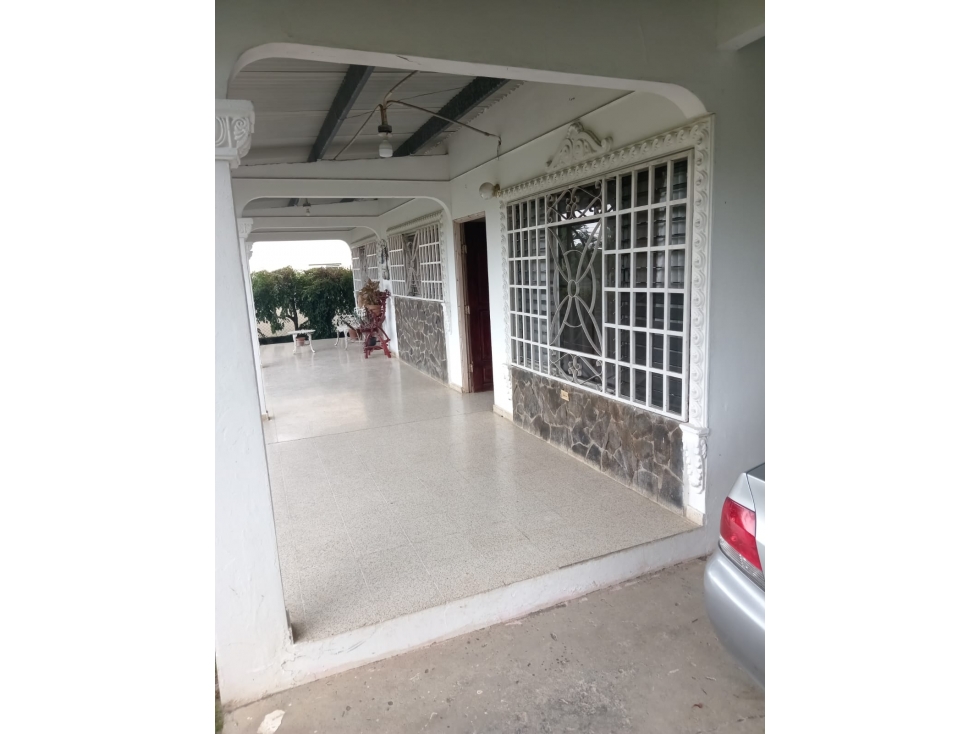 SE VENDE HERMOSA CASA 1200 M2 EN COCLE ANTON CON TERRAZA CERCADA - 2