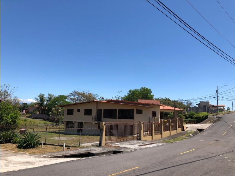 DAVID CHIRIQUI / LAS LOMAS DE SAN CARLOS / 7 HABITAC. / 1316m2