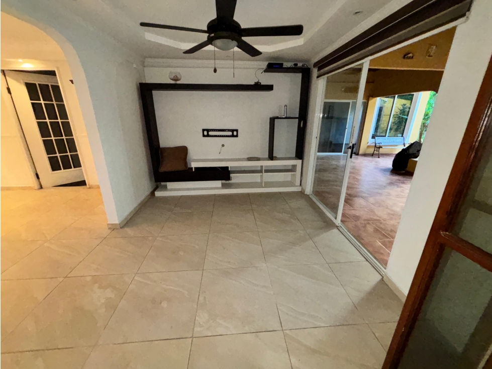 COLON / PUERTO PILON / 700M2 / 2 HABITACIONES / PISCINA - 2