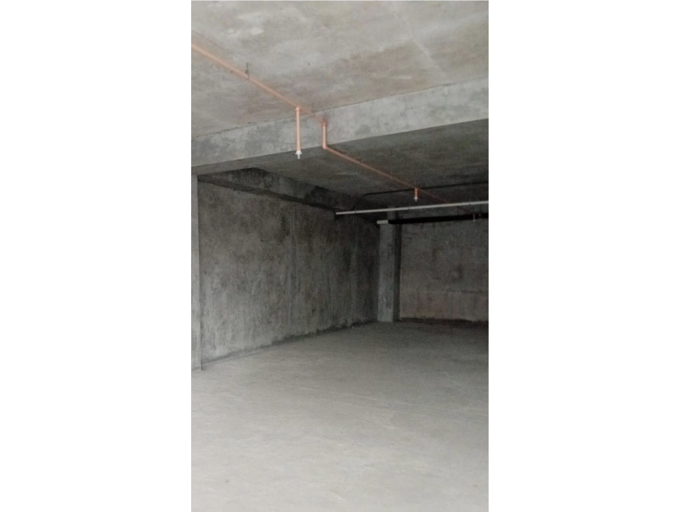 CENTRO COMERCIAL VILLA LUCRE / 142M / SOBRE VIA PRINCIPAL / PISO MEDIO — foto 4