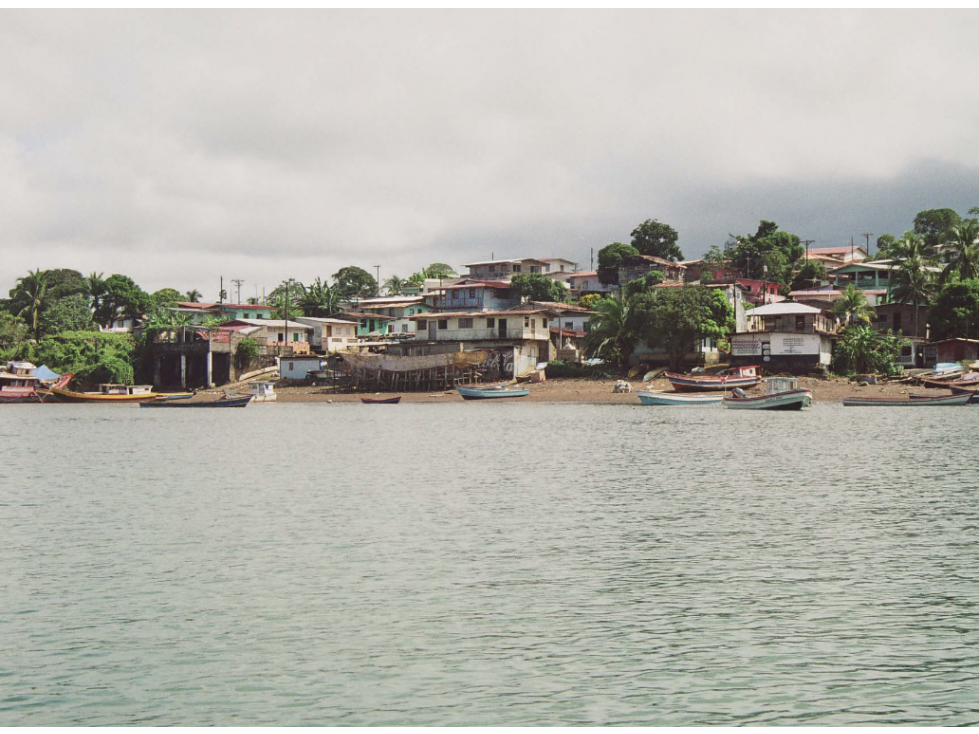 ARCHIPIELAGO DE LAS PERLAS / ISLA CON POBLACION / 40 HECTAREAS - 6