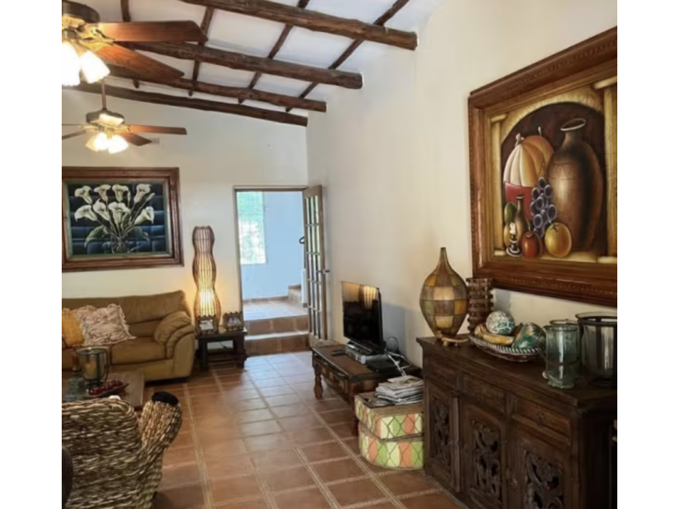 SE VENDE TERRENO EN SANTA CLARA DE 2000M CON 2 CASAS Y PISCINA - 6