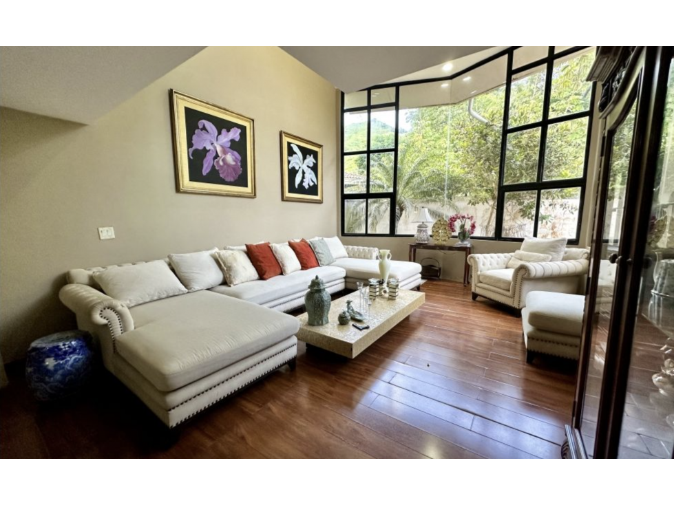 ALTOS DE PANAMA / VILLA DE VIZKAYA / 4 HABITACION / 380 M2 / TERRAZA