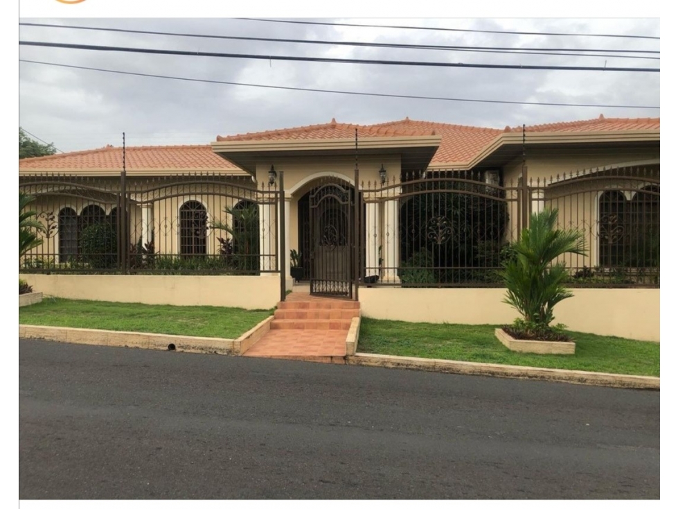 SE VENDE CASA 991M EN CHORRERA RESIDENCIAL TAVALERA CON PISCINA — foto 2