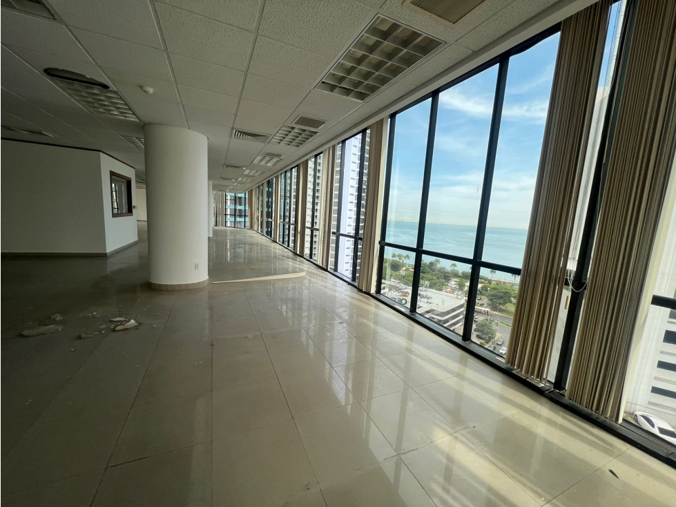 OFICINA / MARBELLA / TORRE PLAZA BANCO GENERAL / 514m2 / VISTA AL MAR — foto 2