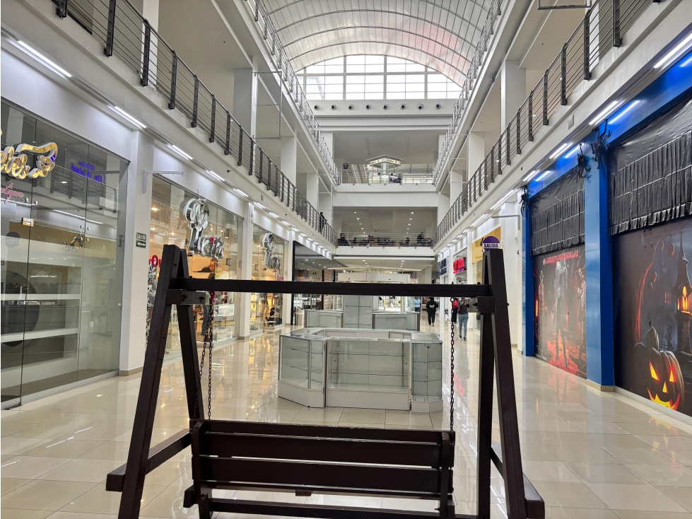 LOCAL COMERCIAL / LOS ANDES MALL / 175M2 / PLANTA BAJA
