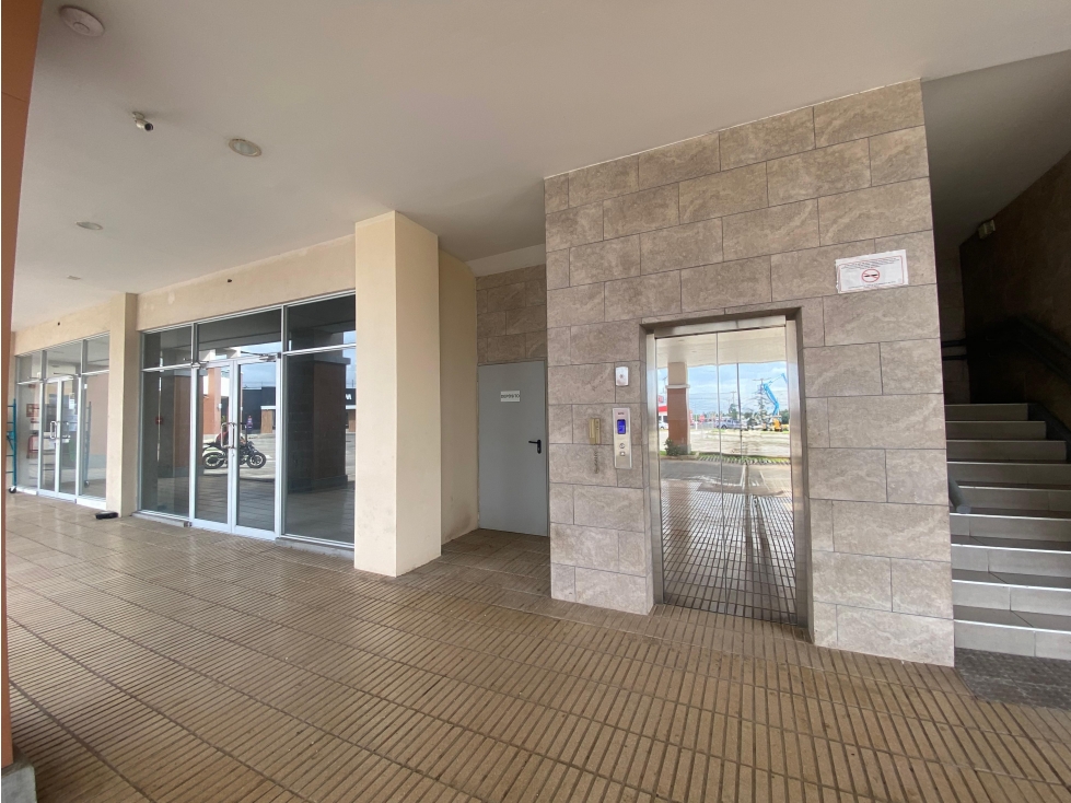 PEDREGAL / LOCAL COMERCIAL / PLAZA TERRANOVA / 383 M / PLANTA BAJA /J — foto 4
