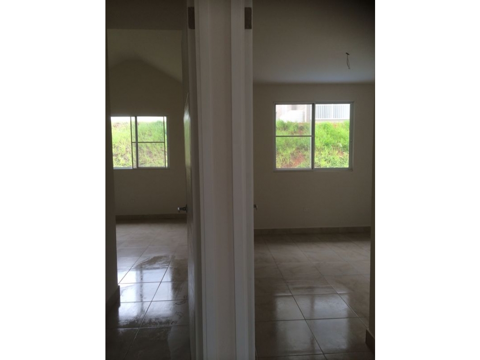 SE ALQUILA CASA DUPLEX 204M EN PLAYA DORADA RESIDENCIAL PLAYAMAR VACIA — foto 3
