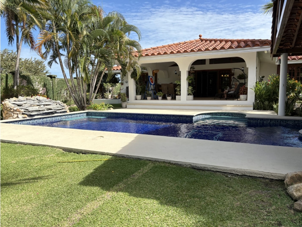 SAN JOSE / 1500 M / 3 HABITACION + CASA DE HUESPEDES / PISCINA / AG