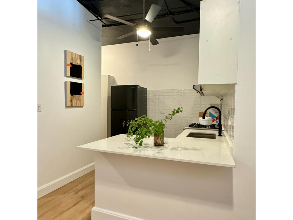 ALQUILER DE APARTAMENTO EN CASCO VIEJO PH PLAZA CENTRAL AMOBLADO — foto 5