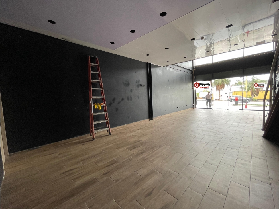 LOCAL / TUMBA MUERTO / MIDTOWN PLAZA / 154M / VACIO / MEZZANINE — foto 3