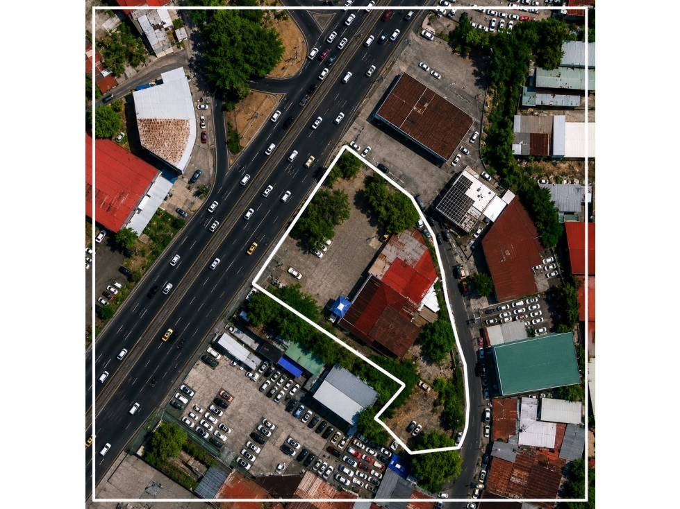 SE VENDE TERRENO EN TRANSISTMICA 1626M COMERCIAL IDEAL PARA DESARROLLO