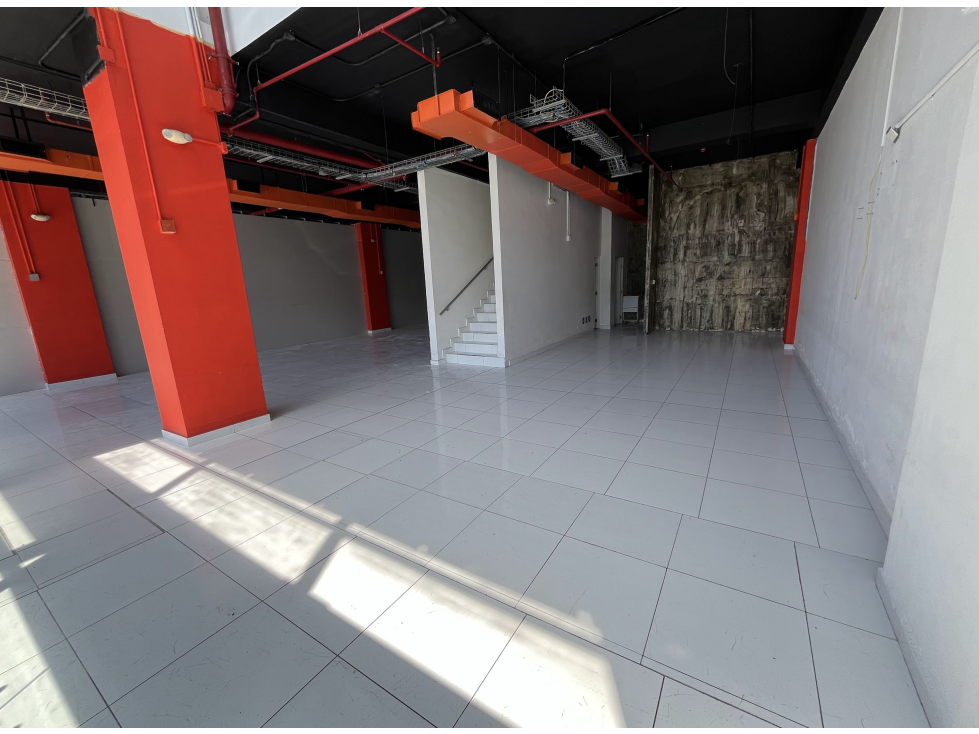 LOCAL COMERCIAL / VIA PORRAS / 160M / PLANTA BAJA / MEZZANINE — foto 3