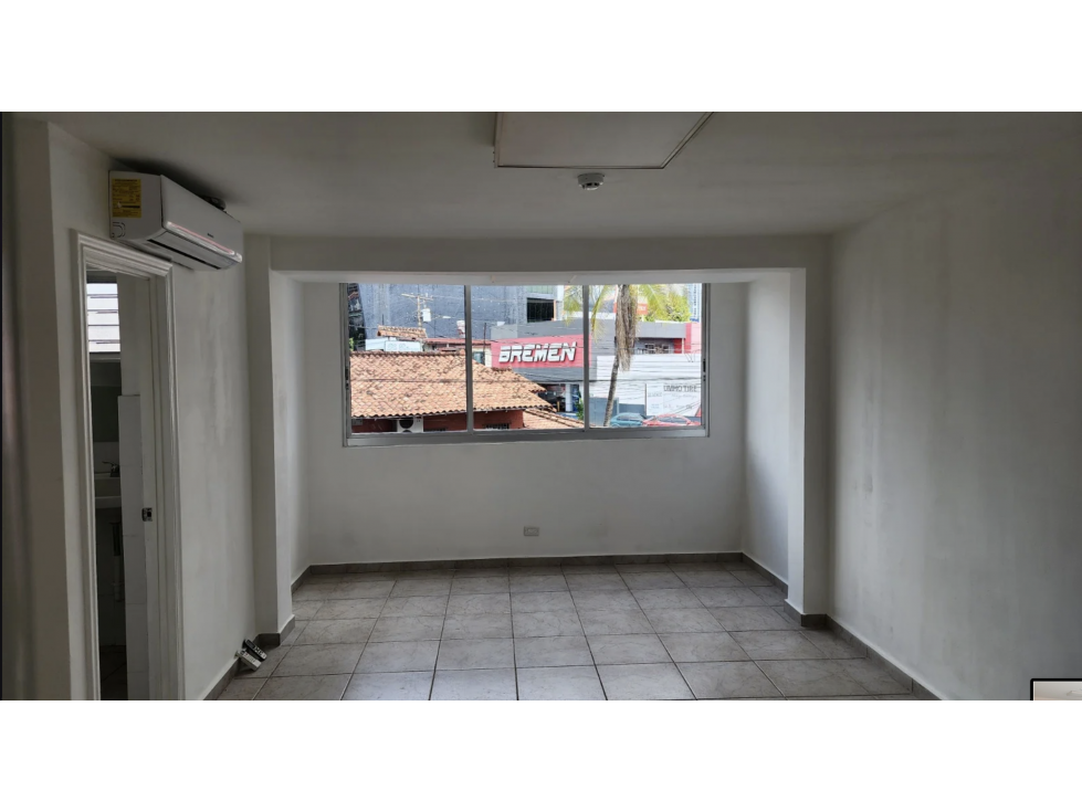 CALLE 50 / OFICINA / PLAZA VARIBE / 67M / DIVISIONES / PLANTA ALTA