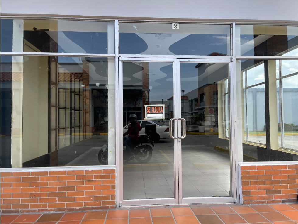 LOCAL COMERCIAL / BRISAS DEL GOLF / 159M / NO DIVISIONES / PLANTA BAJA
