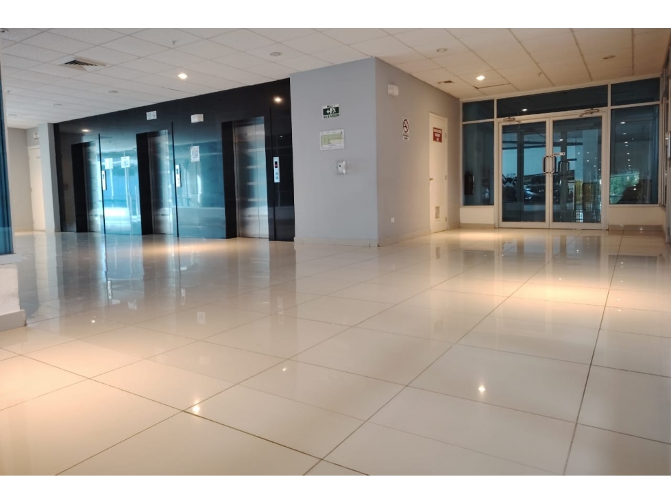 LOCAL / COSTA DEL ESTE / PLAZA REAL / 1207M / PISO ALTO / DIVISIONES — foto 2