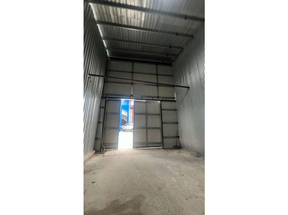 LAS MAÑANITAS / PARQUE INDUSTRIAL / 200M / GALERA COMERCIAL - 3