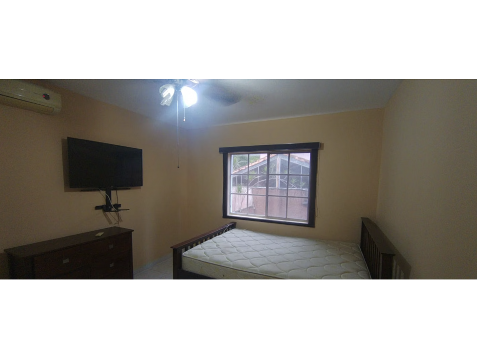 CONDADO DEL REY / FUENTE FRESNO / 3 HABITACIONES / 302M / PISCINA - 4