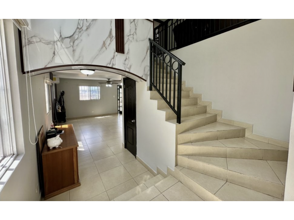 ALTOS DE PANAMA / BOSQUE DE LA CIBELES / 3 HABITACION / 259M / DUPLEX