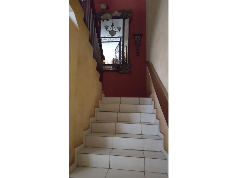 EL DORAL / CALLE 2 / 336m2 / 3 HABITACIONES / CON PISCINA — foto 3