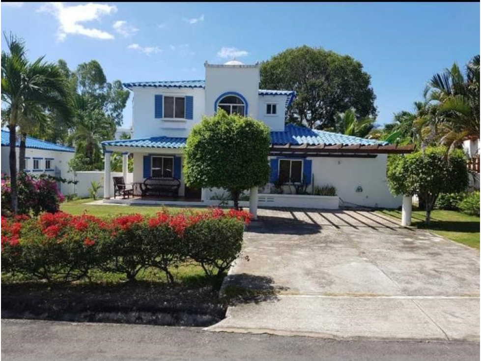 CASA EN VENTA / PLAYA BLANCA / 700M / VISTA AL MAR / BALCON