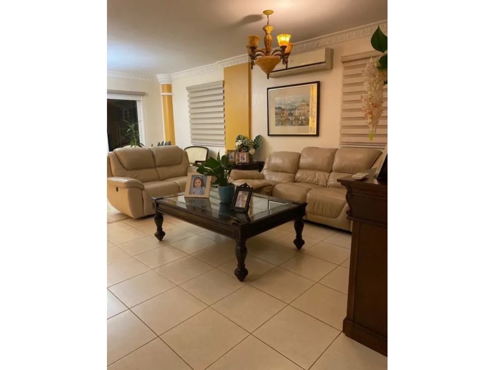 VILLA LUCRE / ALTOS SAN RAFAEL / 661M / 5 HABITACIÓN / 3 PARKING — foto 2