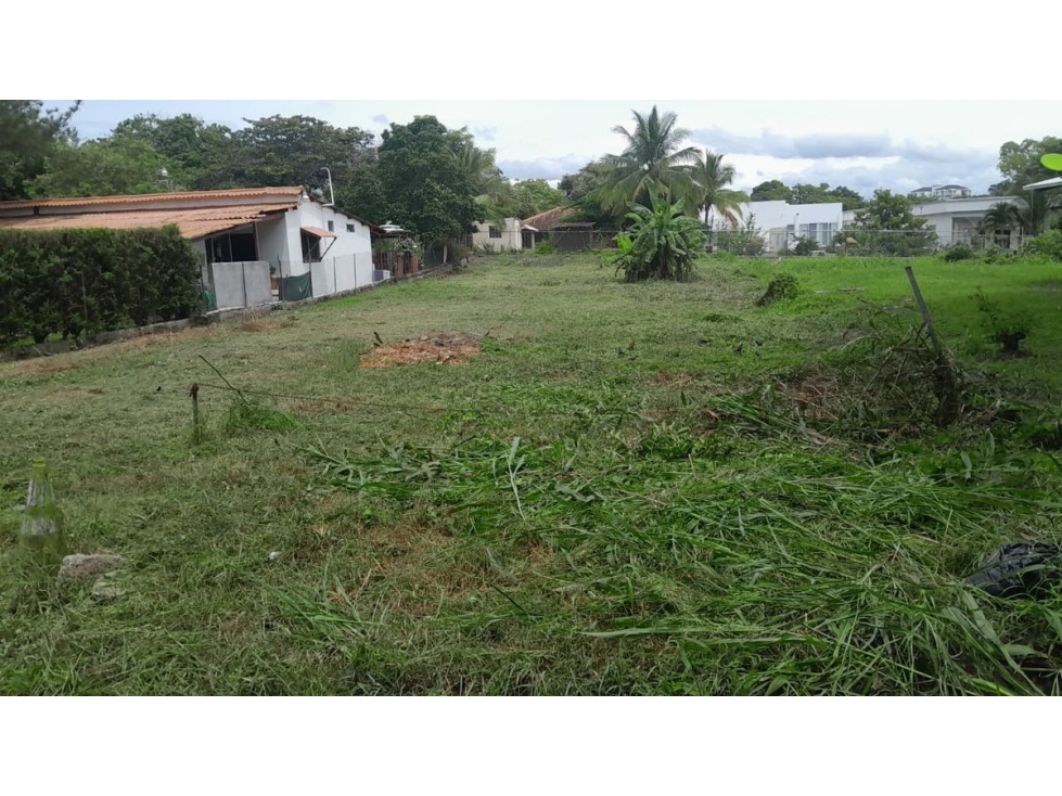 SE VENDE TERRENO EN PLAYA CORONADO DE 800 M2 PLANO