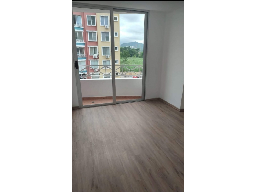 CONDADO DEL REY / TORRES DE MILAN / 100M / 3 HABITACION / BALCON — foto 5