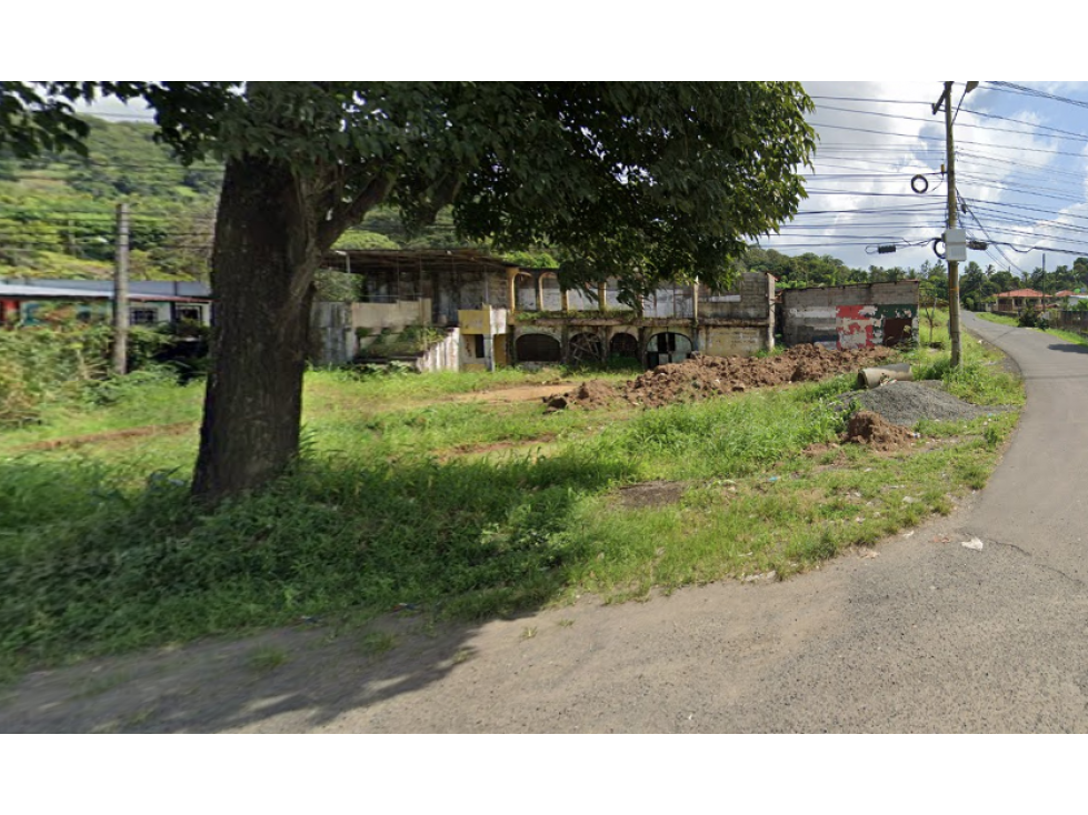 TERRENO COMERCIAL / CAPIRA / SOBRE VIA INTERAMERICANA / 1,300 M2 - 2