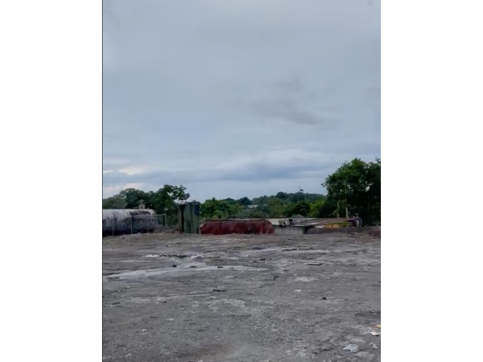 SE VENDE TERRENO COMERCIAL 4518M EN MAÑANITAS CERCADO SOBRE VIA - 4