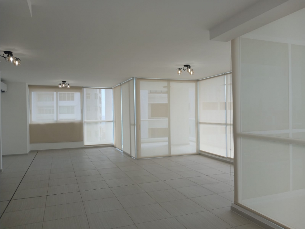 CALLE 50 / PH THE TOWERS / 3 HABITACIONES / 275M2 / TERRAZA