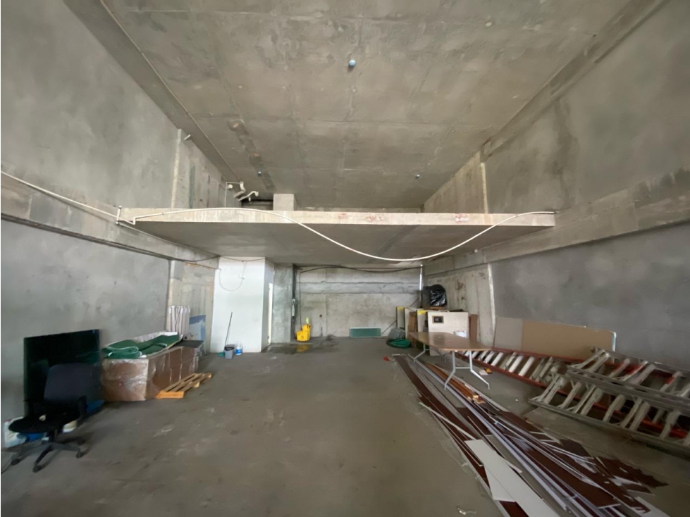 LOCAL COMERCIAL / VIA BRASIL / CITY MALL / PLANTA BAJA / 205 M2 — foto 3