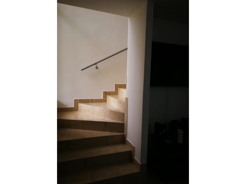 TOCUMEN / RESIDENCIAL ALTOS DEL ESTE / 120M / 3 HABITACIONES / DUPLEX — foto 4
