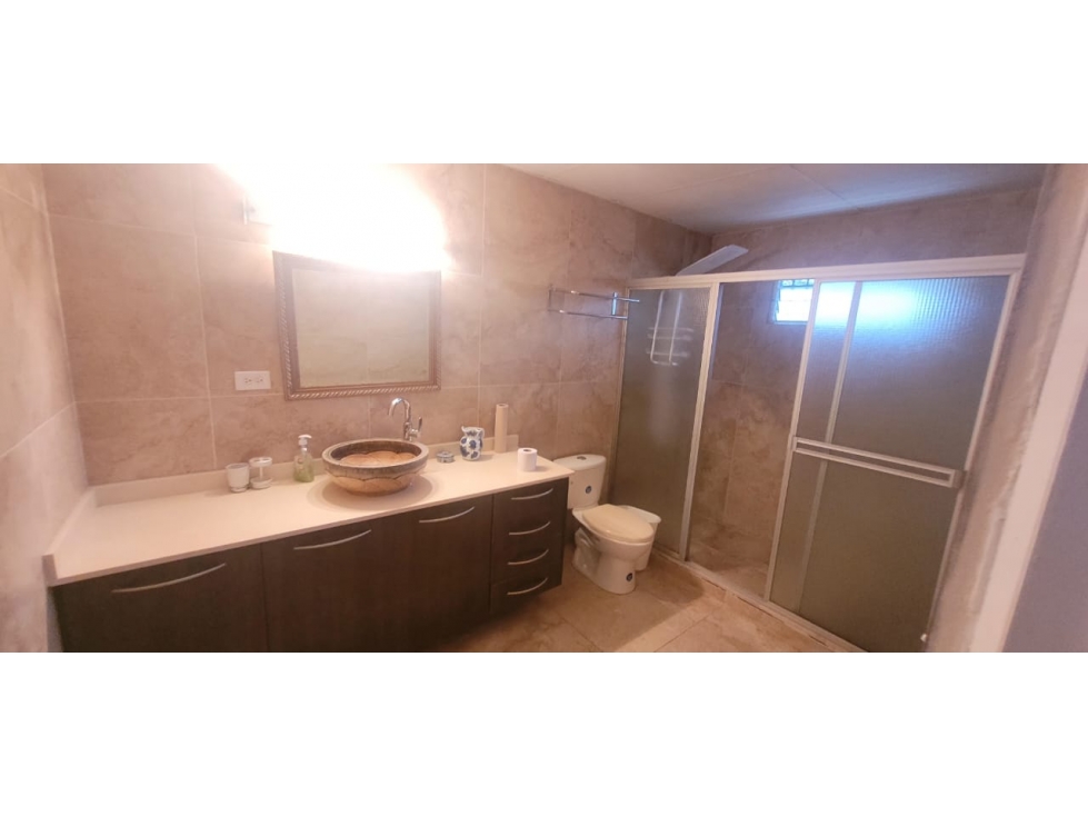 SE VENDE AMPLIA CASA EN NUEVA GORGONA 1150 M2 CON PISCINA Y TERRAZA — foto 2
