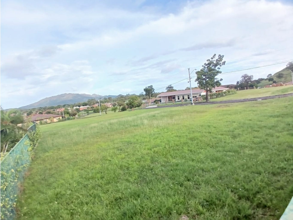 CHAME / EL CELAJE / TERRENO PLANO / 708 M / AG — foto 2