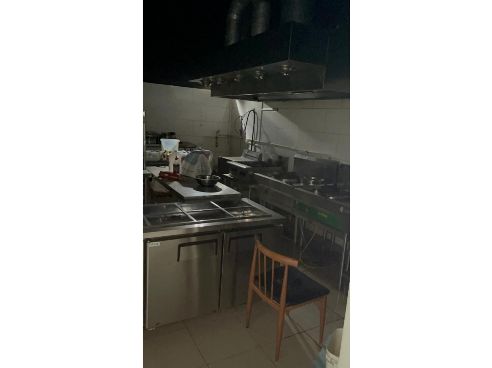 COLON / 160M2 / LOCAL PLANTA ALTA / VACIO / AS - 5