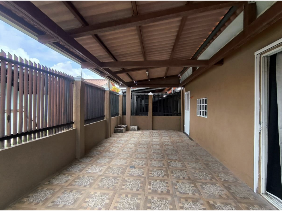 CHORRERA / ARBOLEDA / LOS ALMENDROS / 180M / 3 HABITACION / TERRAZA