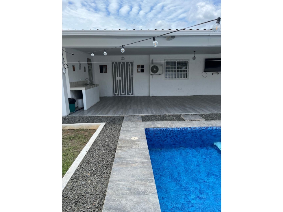 PENONOME / 4 HABITACIONES / 600 M2 / 2 BAÑOS / CON PISCINA — foto 5