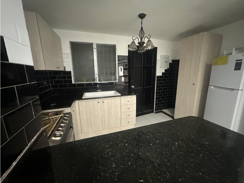 CHANIS / LA FONTANA / 232M / 5 HABITACIONES / ESTUDIO / 2 NIVELES — foto 3