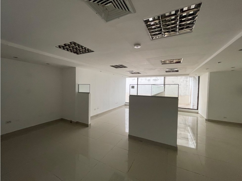 OFICINA / BELLA VISTA / VALLARINO / 120M / 1 BAÑO / 4 DIVISIONES - 3