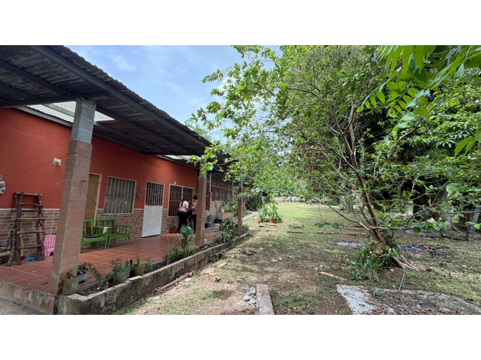 SE VENDE CASA CON AMPLIO TERRENO 2612M EN CAPIRA CON 2 TERRAZAS — foto 3