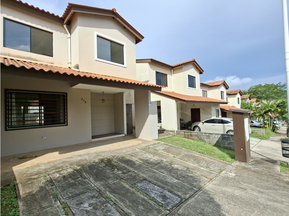 CHORRERA / ARBOLEDAS / LOS PINOS / 180M / 3 HABITACIONES / TERRAZA — foto 2