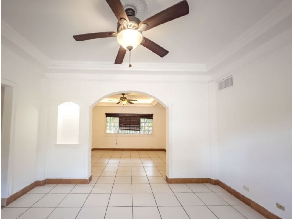 ANCON / CLAYTON / 3 HABITACIONES / 258M / TERRAZA / PATIO / DUPLEX - 4