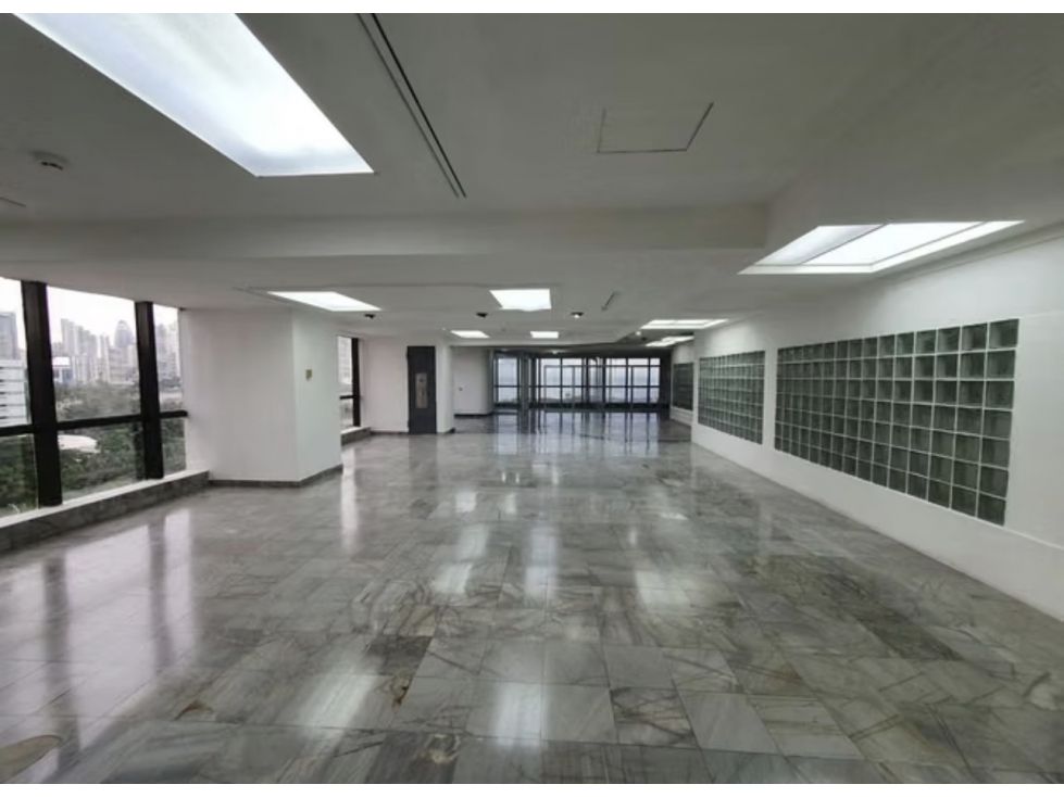OFICINA / AVE. BALBOA / TORRE BAC / 616M / DIVISION / PARA INVERSION