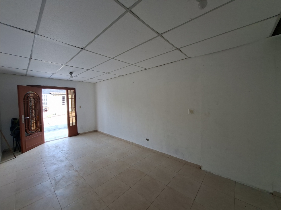PEDREGAL / VILLALOBOS / 223M / 3 HABITACIONES / 1 BAÑO / TERRAZA — foto 4