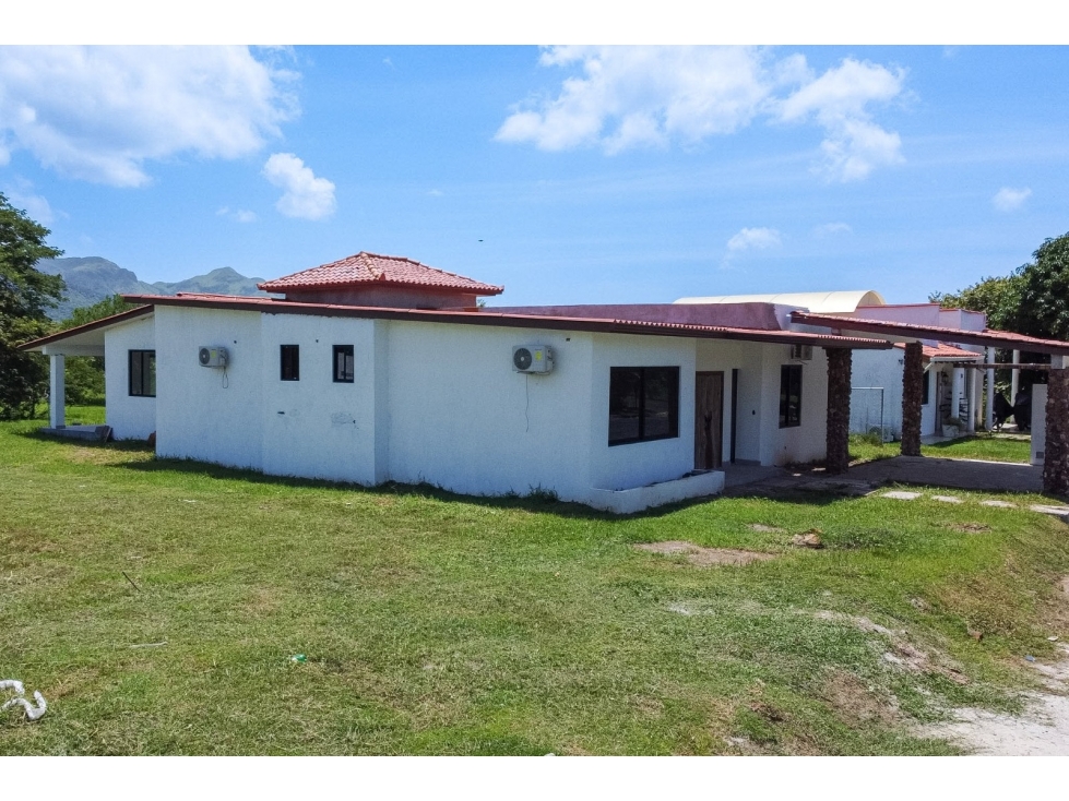 GORGONA / PH MALIBU LAKE / 4 HABITACIONES / 600M / PISCINA / JACUZZI — foto 2