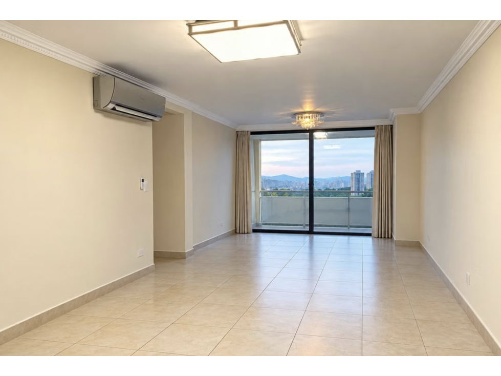 CONDADO DEL REY / CONDADO COUNTRY CLUB / 122M / LINEA BLANCA / AMPLIA