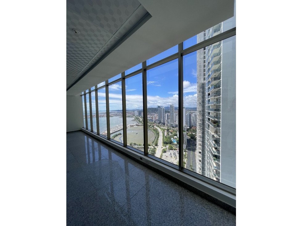 CALLE 50 / OFICINA / TORRE BICSA / 165M / VACIA / VISTA AL MAR /JC — foto 2